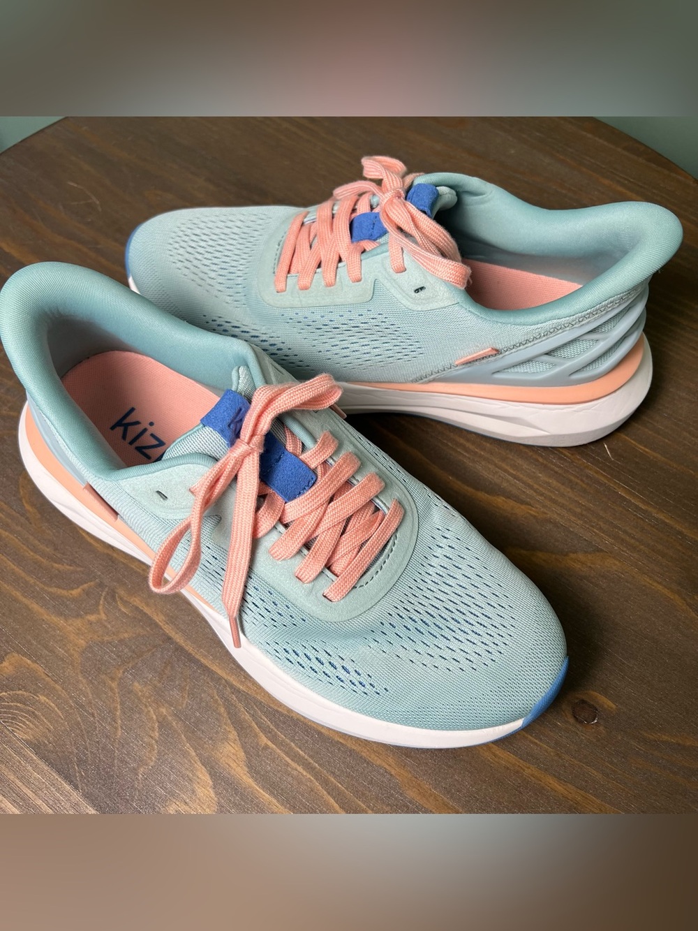 KIZIK Athens 2 Sneakers Women 10 Surf Spray Blue Pink Lace Up Athletic Shoes - Picture 2 of 12